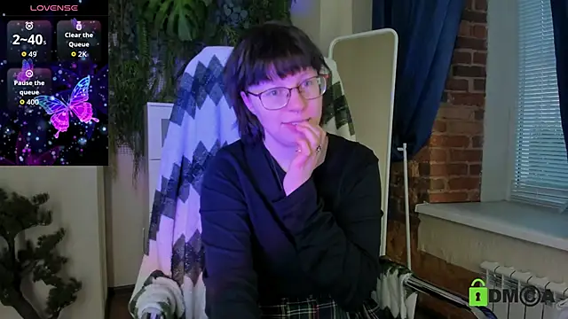 Melissa Wells online show from June 11, 12:54 am