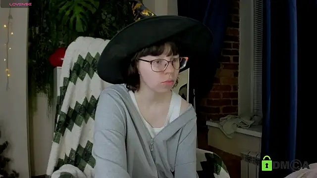 Melissa Wells online show from June 17, 11:47 pm