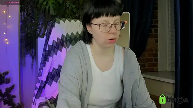 Melissa Wells online show from May 23, 10:09 pm