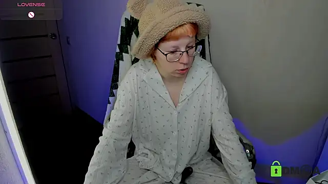 Melissa Wells online show from December 4, 9:03 pm