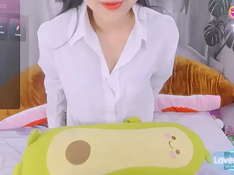 Ly   online show from April 18, 3:20 am