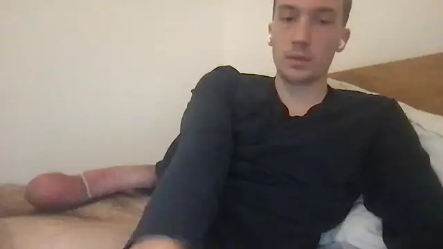 hungandfun05 online show from December 10, 1:55 pm