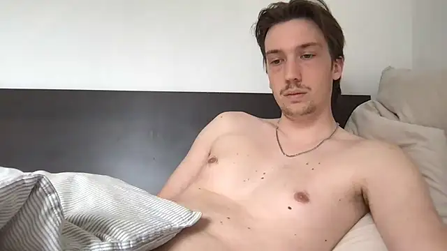 hungandfun05 online show from April 2, 10:11 am