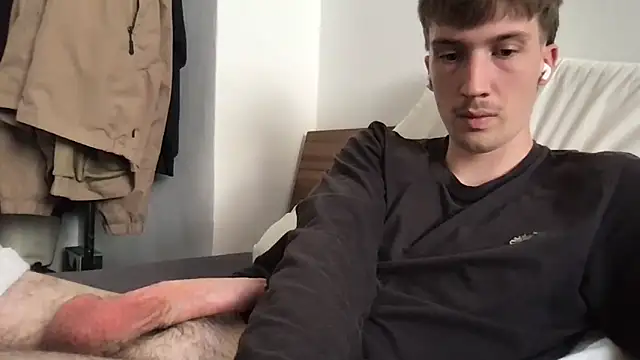 hungandfun05 online show from October 8, 1:56 pm