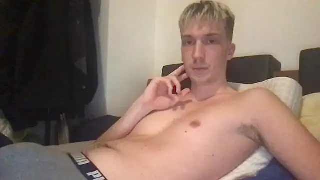 hungandfun05 online show from December 4, 11:08 pm