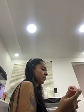 Meganmilk1 online show from March 12, 3:27 pm