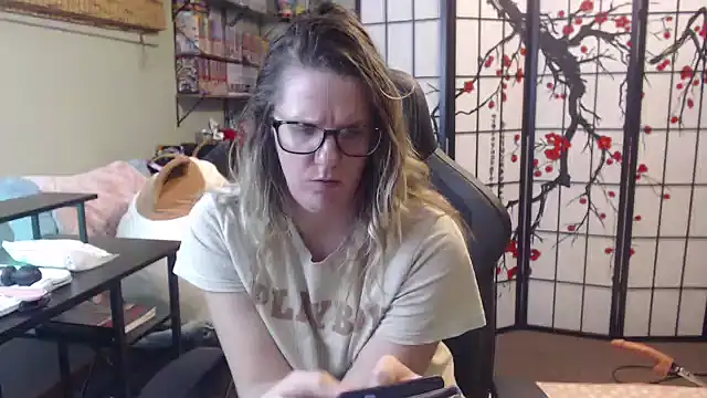 Sarahtineke online show from March 20, 5:47 pm