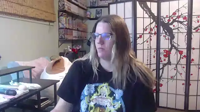 Sarahtineke online show from February 17, 3:15 am