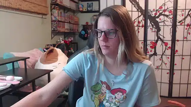 Sarahtineke online show from March 16, 3:37 pm