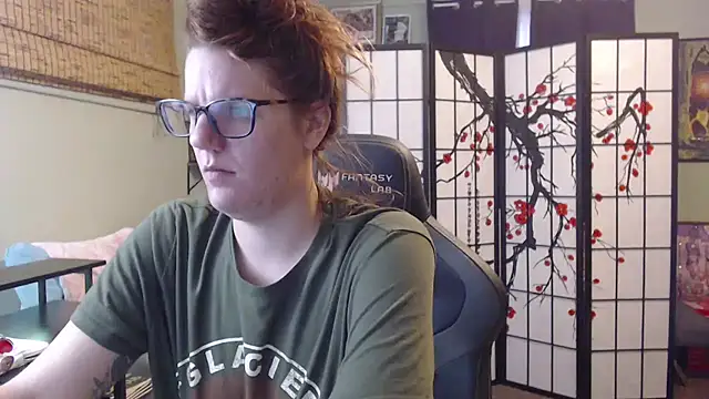 Snapshot of Sarahtineke chatting on July 3, 7:09 pm Sarahtineke online show from July 3, 7:09 pm