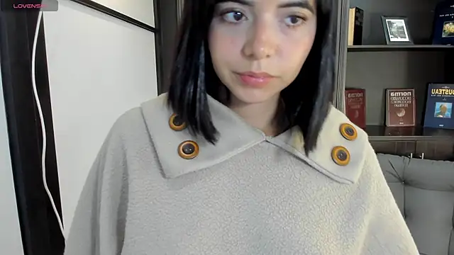 NicolRoss  online show from September 23, 12:45 pm