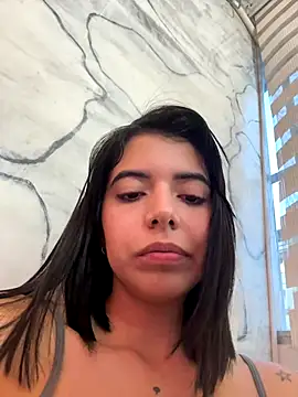 NicolRoss  online show from November 12, 9:51 pm