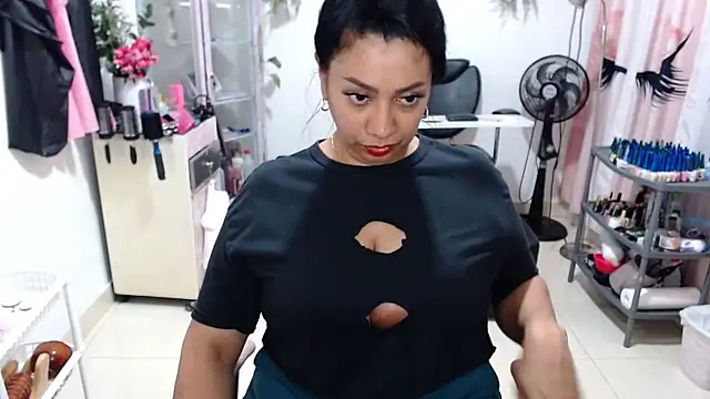 titsbiglovers online show from March 19, 8:09 pm