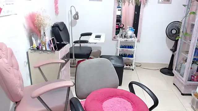titsbiglovers online show from May 20, 4:15 pm