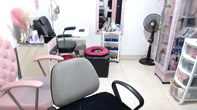 titsbiglovers online show from June 3, 2:33 pm