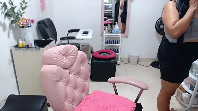 titsbiglovers online show from March 31, 9:39 pm