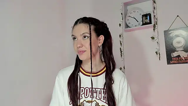 Snapshot of Emperatriiz chatting on December 25, 9:54 pm Emperatriiz online show from December 25, 9:54 pm
