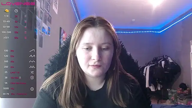 Snapshot of Light_Luna chatting on January 17, 3:37 pm Light Luna online show from January 17, 3:37 pm