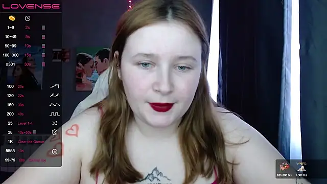 Snapshot of Light_Luna chatting on February 14, 9:42 am Light Luna online show from February 14, 9:42 am