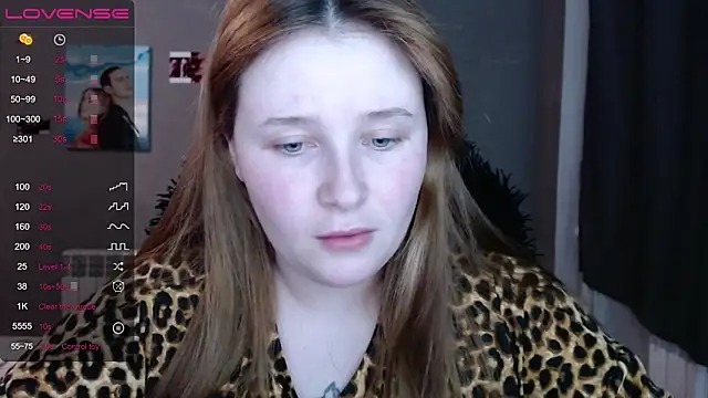 Snapshot of Light_Luna chatting on March 15, 3:08 pm Light Luna online show from March 15, 3:08 pm