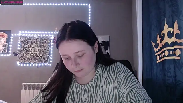 Snapshot of Light_Luna chatting on May 5, 1:47 pm Light Luna online show from May 5, 1:47 pm