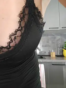 AnaFoxxy online show from June 2, 7:30 am
