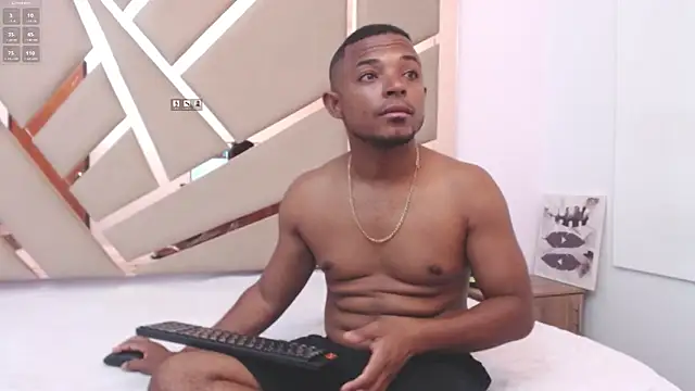 Snapshot of you_and_i9 chatting on February 11, 7:36 pm you and i9 online show from February 11, 7:36 pm