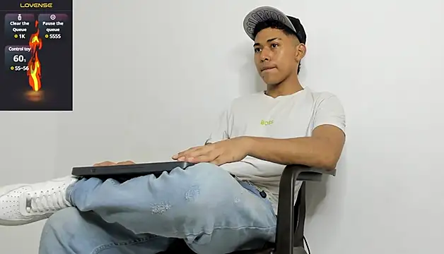 Snapshot of juanca_youngboy chatting on December 5, 2:58 am juanca youngboy online show from December 5, 2:58 am