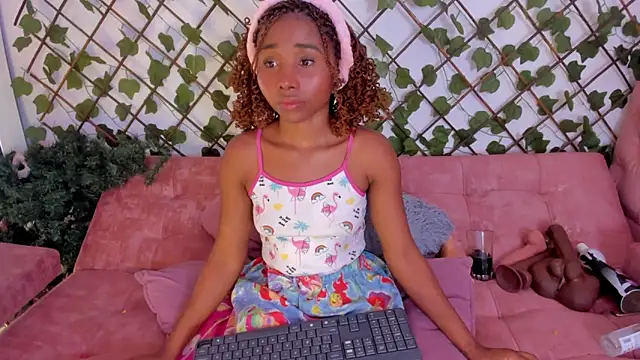 kimmysantoo online show from October 13, 4:58 am