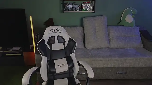 TeddyLiLboy online show from April 10, 9:11 pm