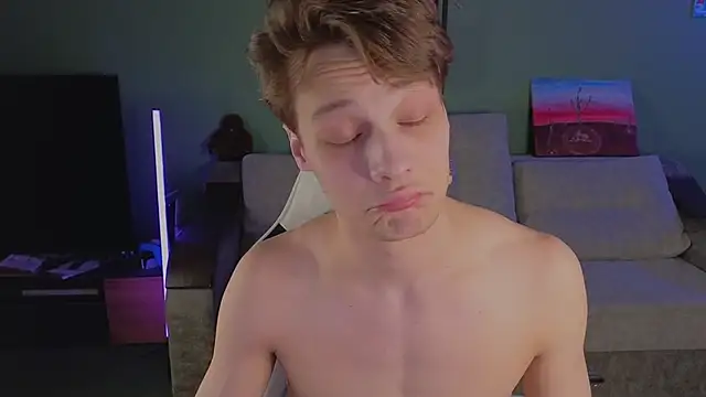 TeddyLiLboy online show from March 29, 8:32 pm