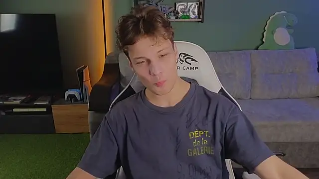 TeddyLiLboy online show from November 24, 1:55 pm