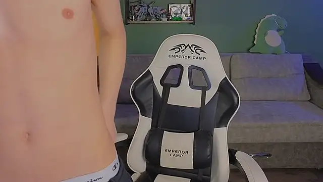 TeddyLiLboy online show from November 12, 10:19 am