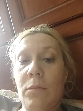 Snapshot of LeraSweet chatting on May 14, 7:11 pm LeraSweet online show from May 14, 7:11 pm