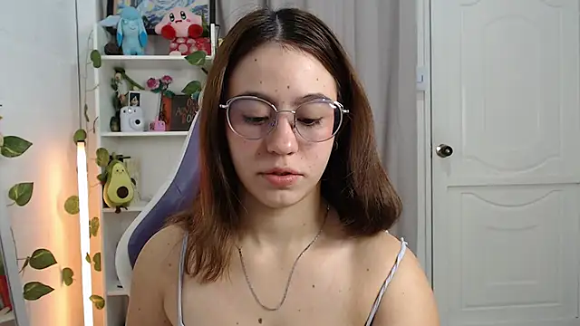 Snapshot of BlairVicent chatting on February 10, 2:38 pm BlairVicent online show from February 10, 2:38 pm