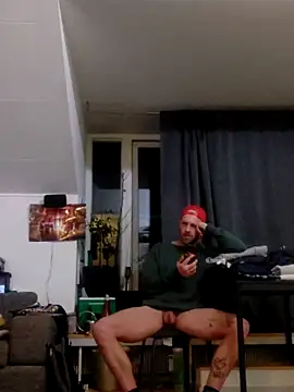 eltoulou online show from February 17, 8:16 pm