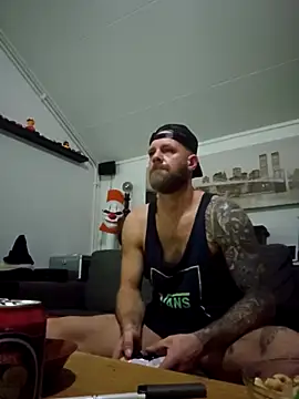 eltoulou online show from December 21, 1:19 am