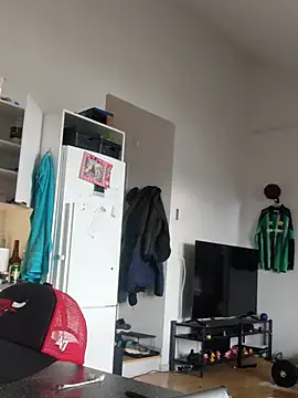 eltoulou online show from February 25, 2:04 pm