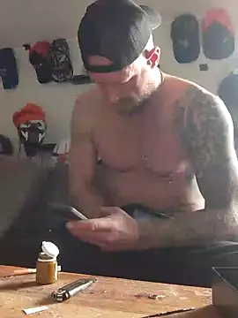 eltoulou online show from February 11, 1:51 pm