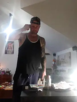 eltoulou online show from October 24, 11:48 pm