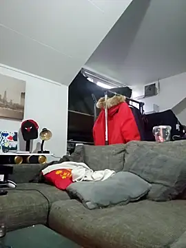 eltoulou online show from April 12, 6:00 pm