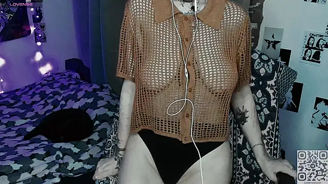 say mary online show from April 5, 1:01 am