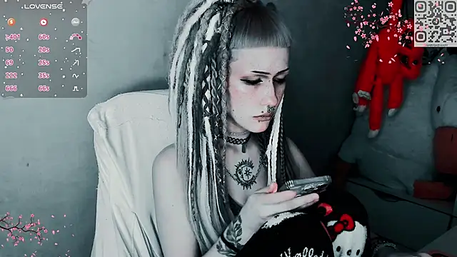 say mary online show from November 28, 11:43 am