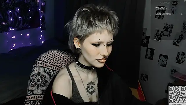 say mary online show from April 22, 9:43 pm