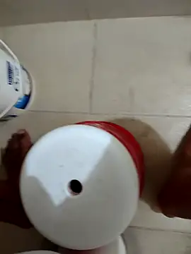 Snapshot of workoutsaurabh chatting on April 4, 1:45 am workoutsaurabh online show from April 4, 1:45 am