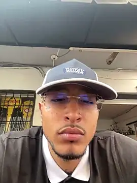 Alex Teau online show from February 27, 9:14 pm