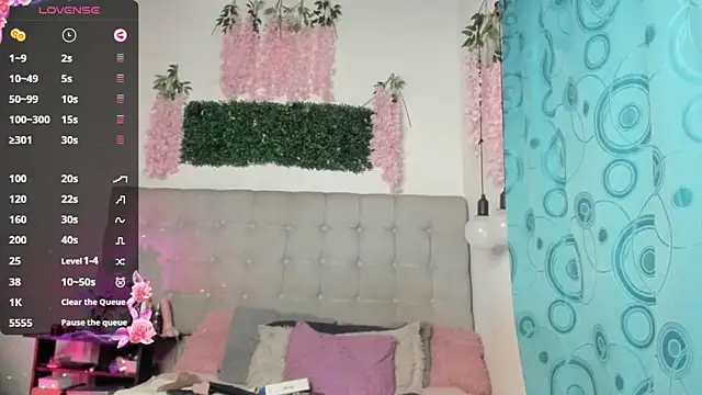 Snapshot of misticasexy chatting on January 15, 1:34 am misticasexy online show from January 15, 1:34 am