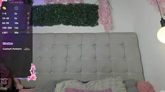 Snapshot of misticasexy chatting on February 4, 11:16 pm misticasexy online show from February 4, 11:16 pm