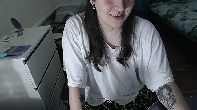 EvaMiron online show from November 21, 3:55 pm