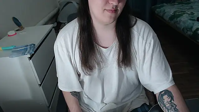 EvaMiron online show from February 4, 2:01 pm